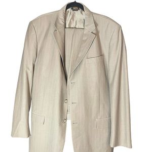 Caravvelli Gray Striped Suit Preowned